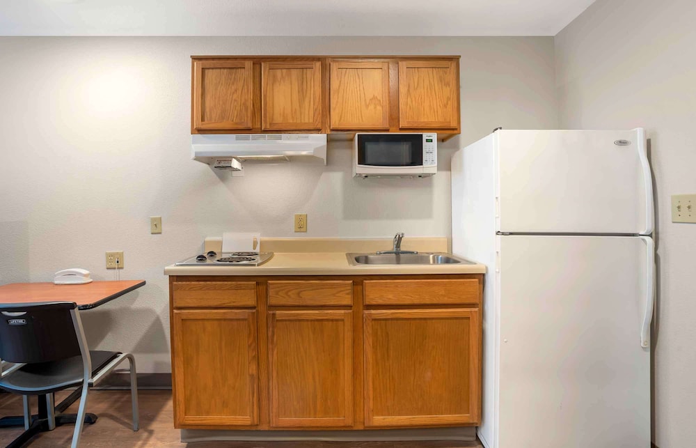 Extended Stay America Select Suites - Gulfport 55/60
