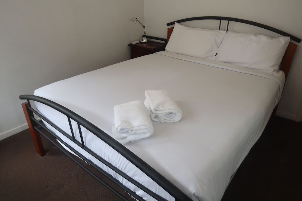 Coolum Beach Resort 26/58