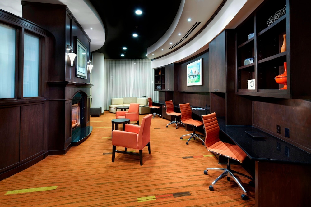 Courtyard by Marriott West Homestead Waterfront 21/26