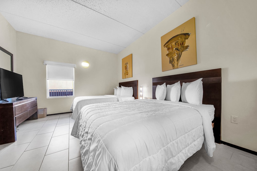Peninsula Island Resort Spa All Suites 15/66