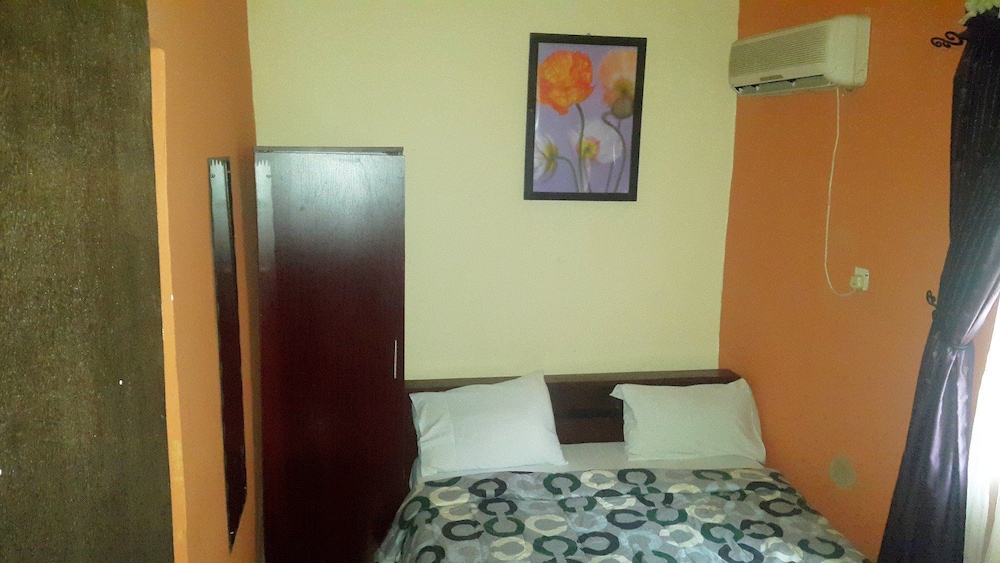 Maria Suites 36/41