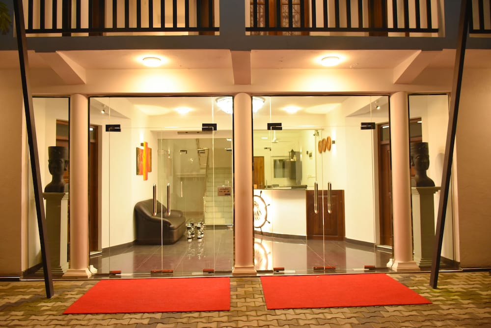 Asian Grand Hotel 3/30