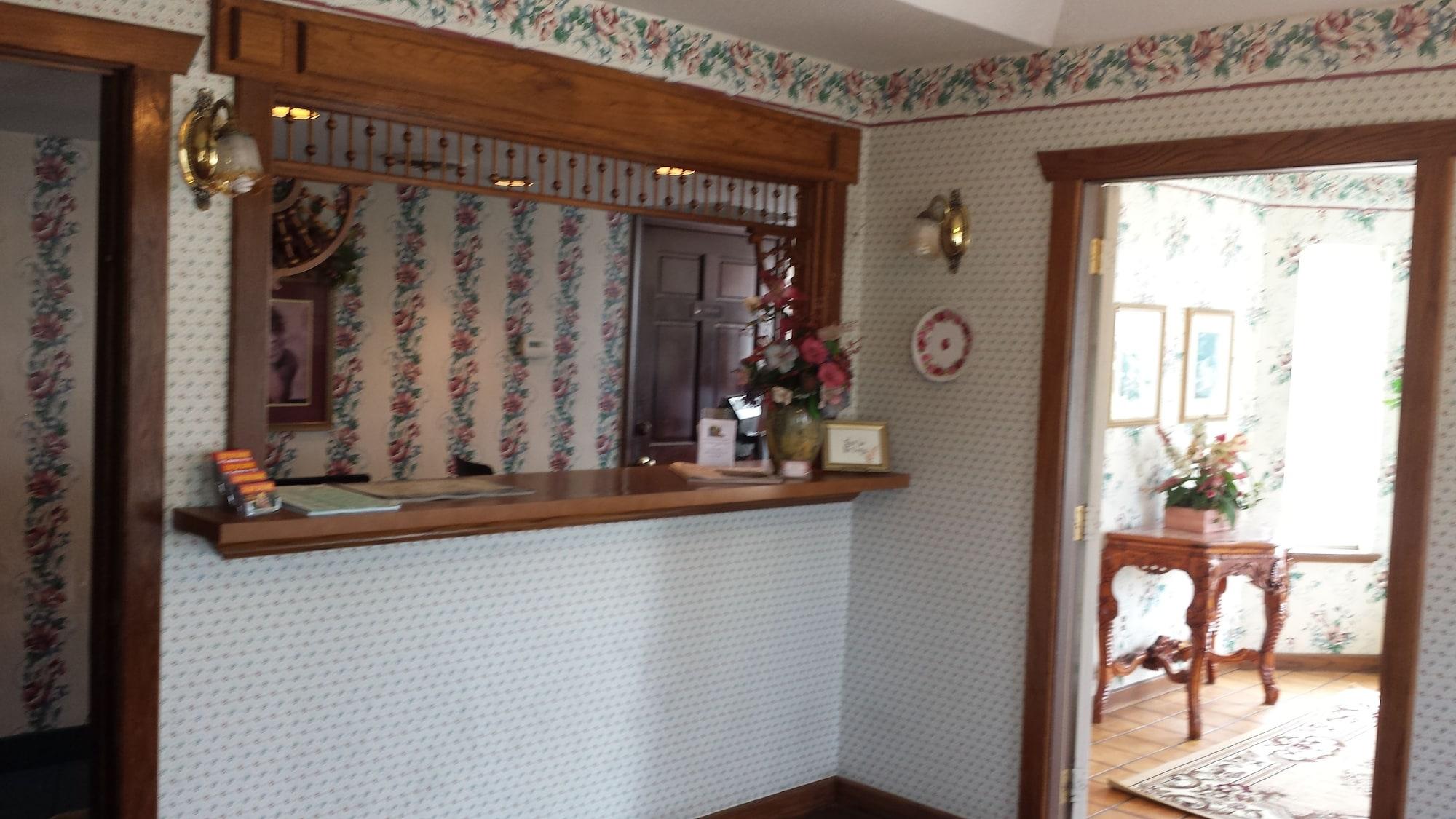 Victorian Inn 4/26