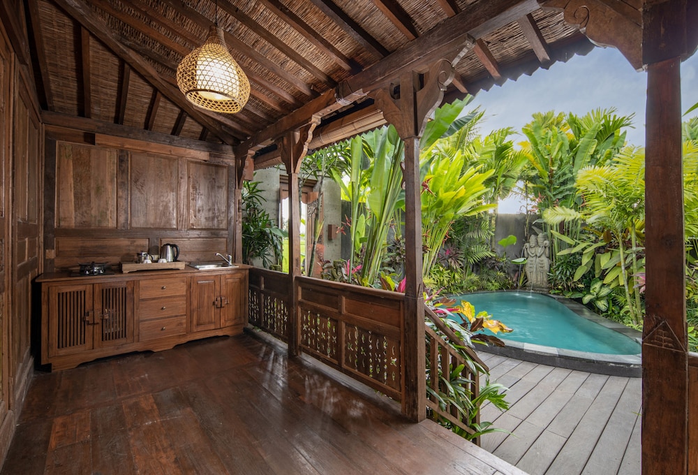 Madani Antique Villas 10/70