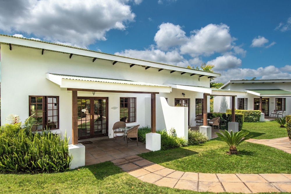 Nut Grove Manor Boutique Hotel
