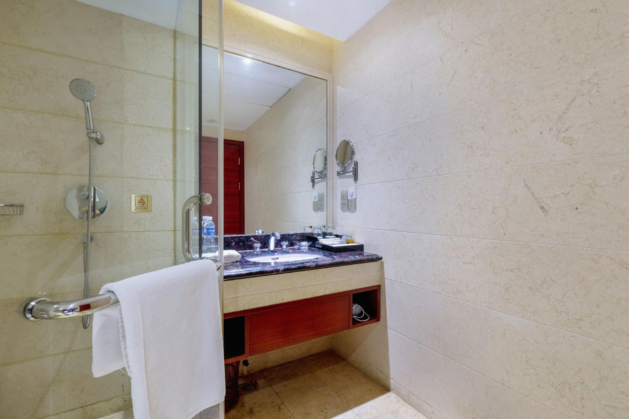 ShineWon Continental Hotel 33/33