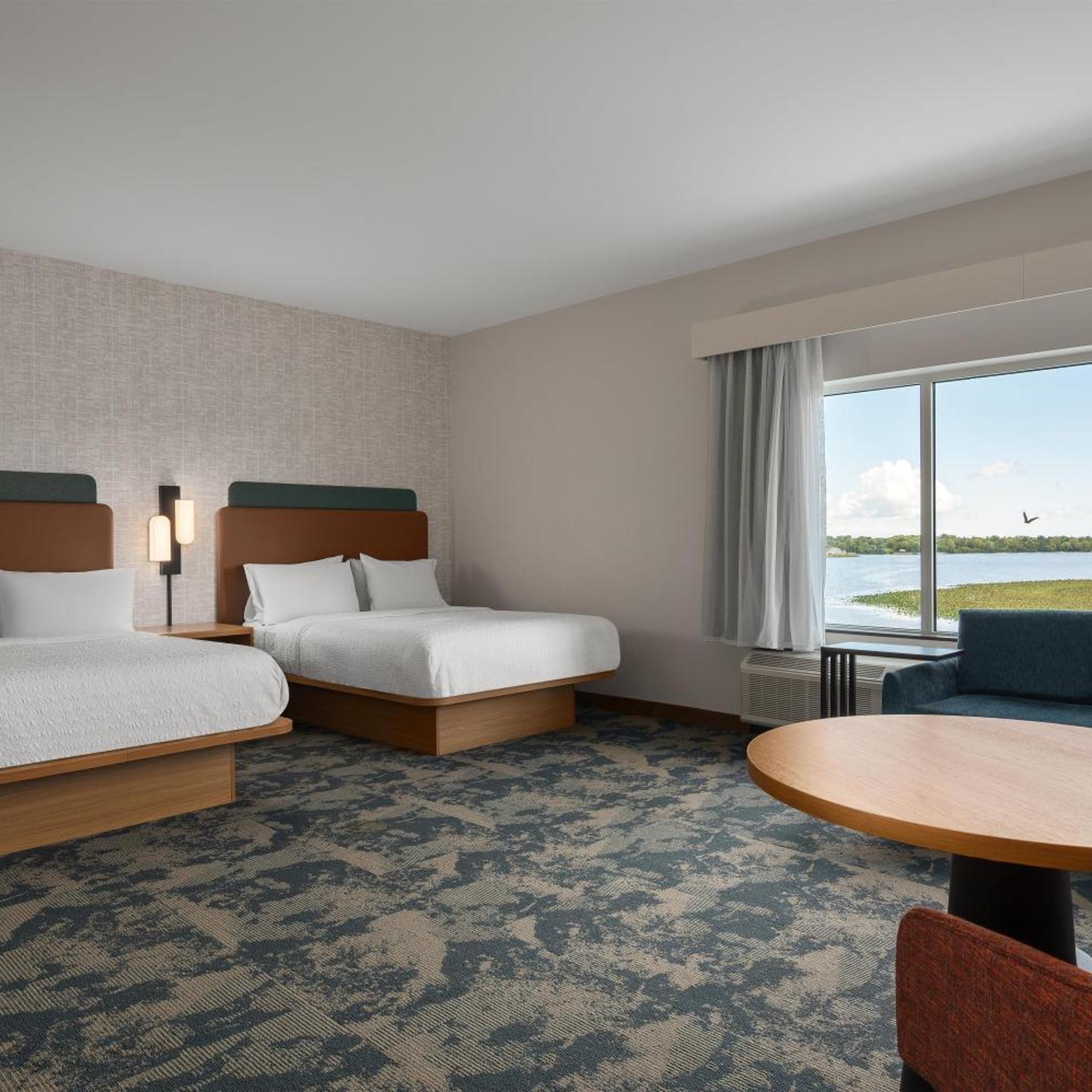 Studio, Suite, 2 Queen Beds, Water View, Sofa