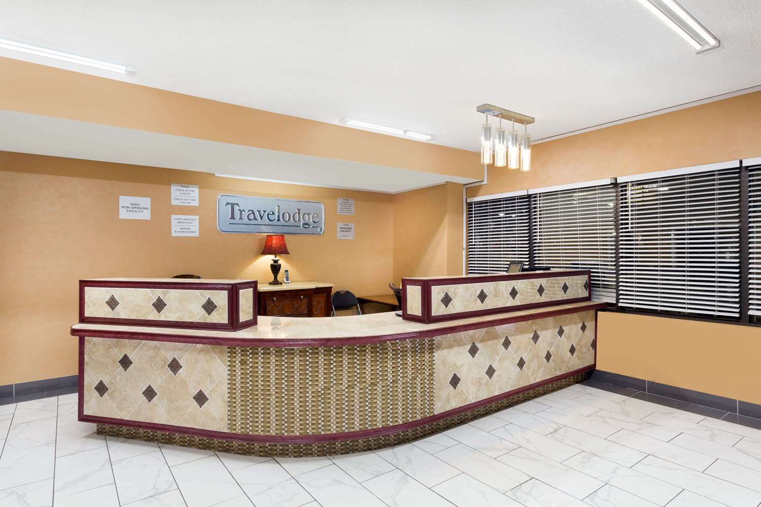 Travelodge by Wyndham Reno Downtown 9/37