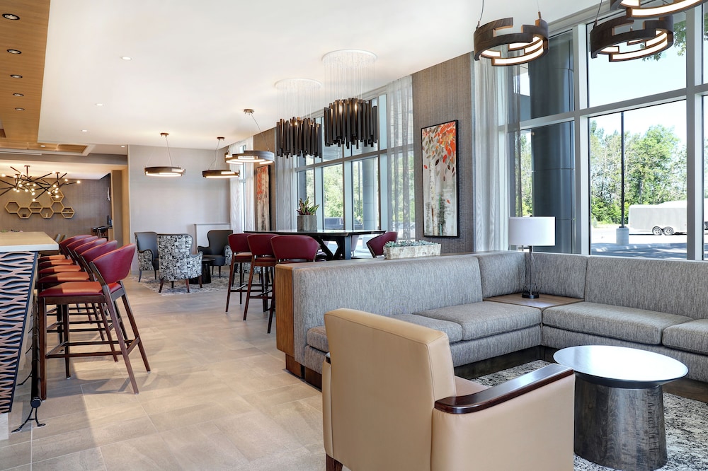 Hyatt Place Ottawa West 25/50
