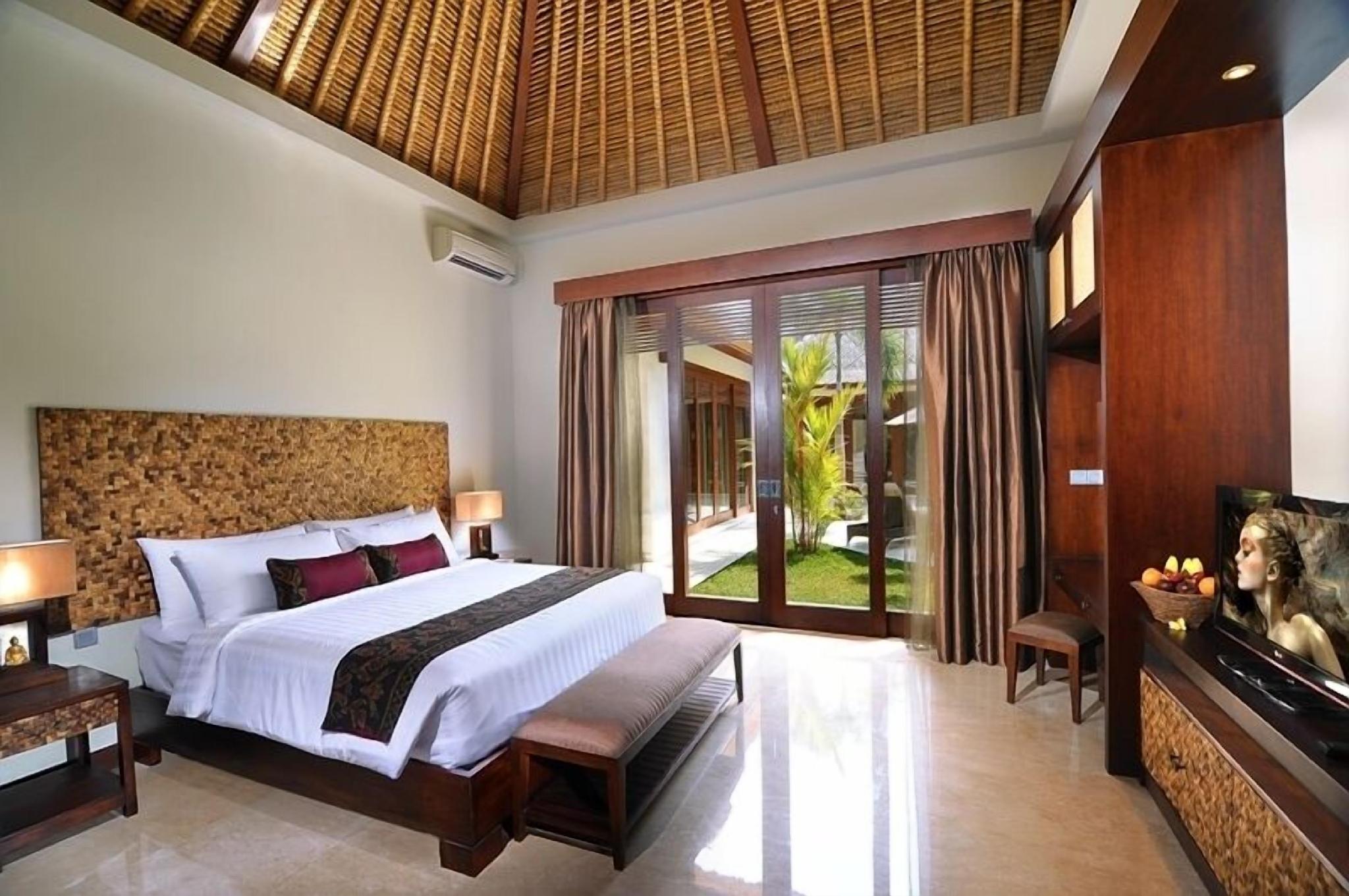 3 Bedrooms, Pool, Villa