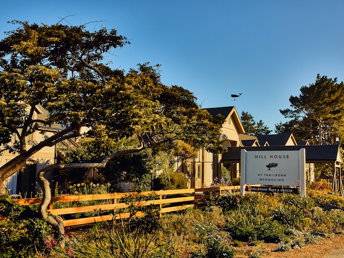Hill House Inn 28/33
