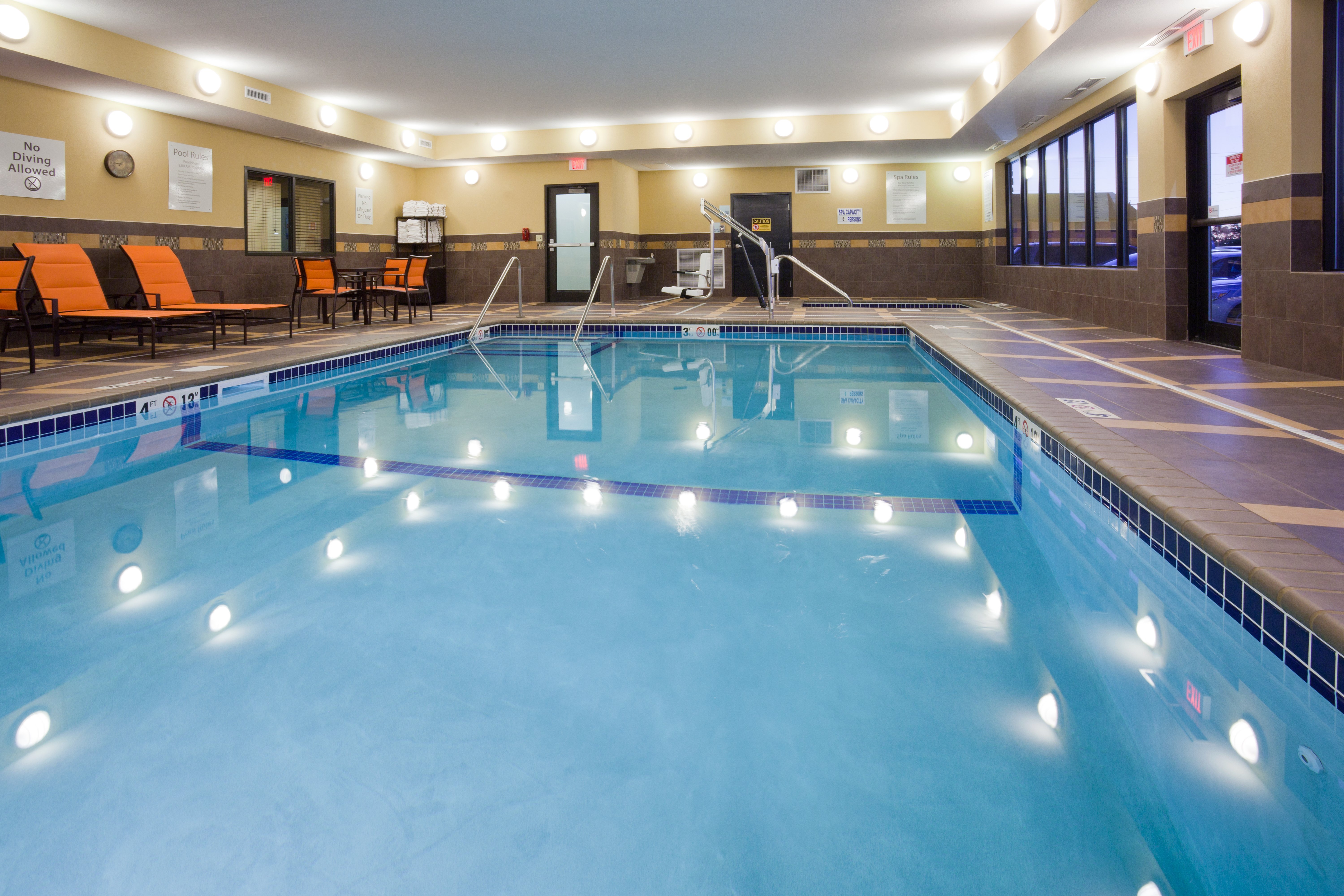 Holiday Inn Express Fort Dodge 5/26
