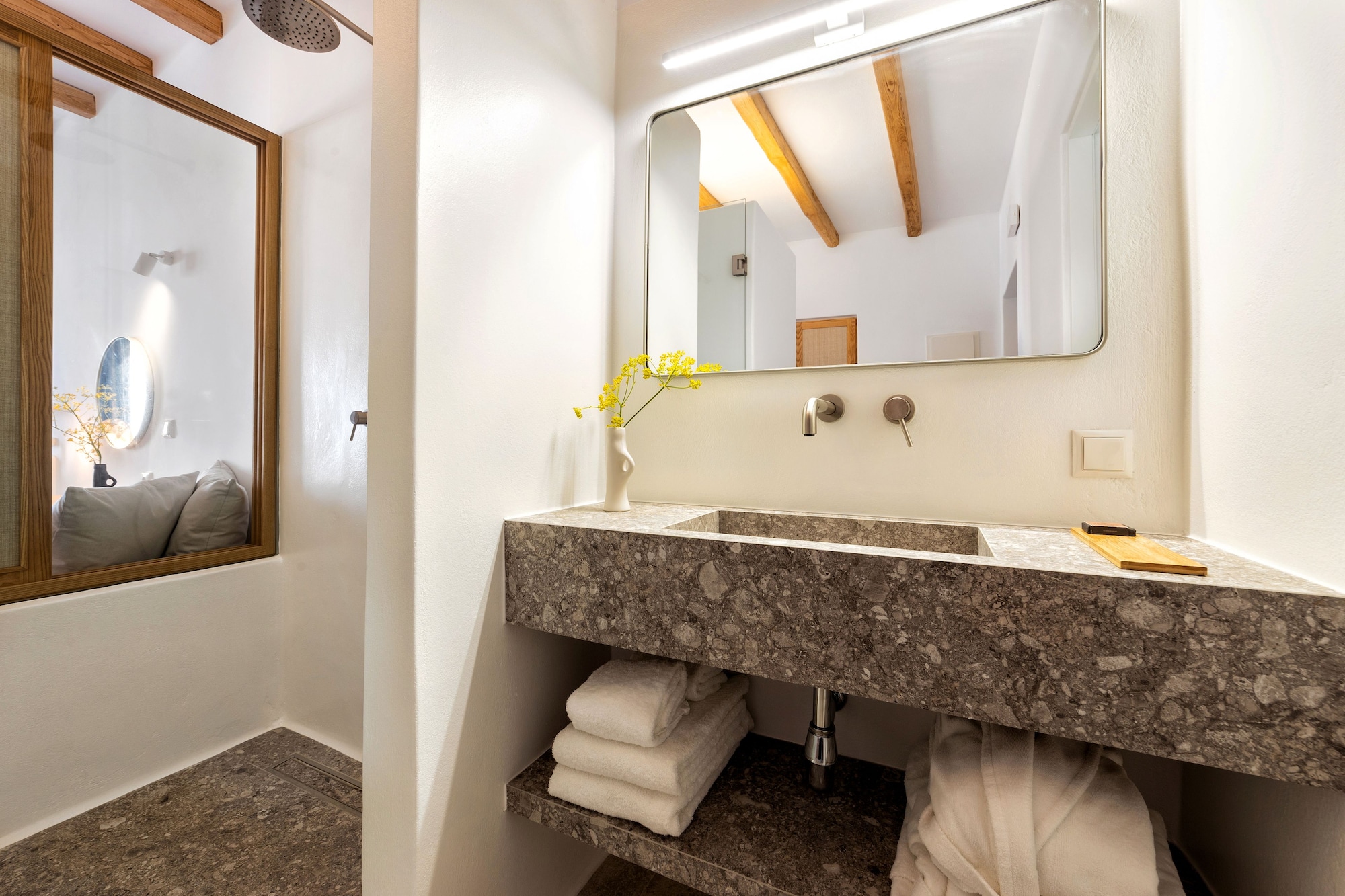 غرفة سوبيريور بسرير كوين بحوض جاكوزي، Anemomylos Residence 5/5