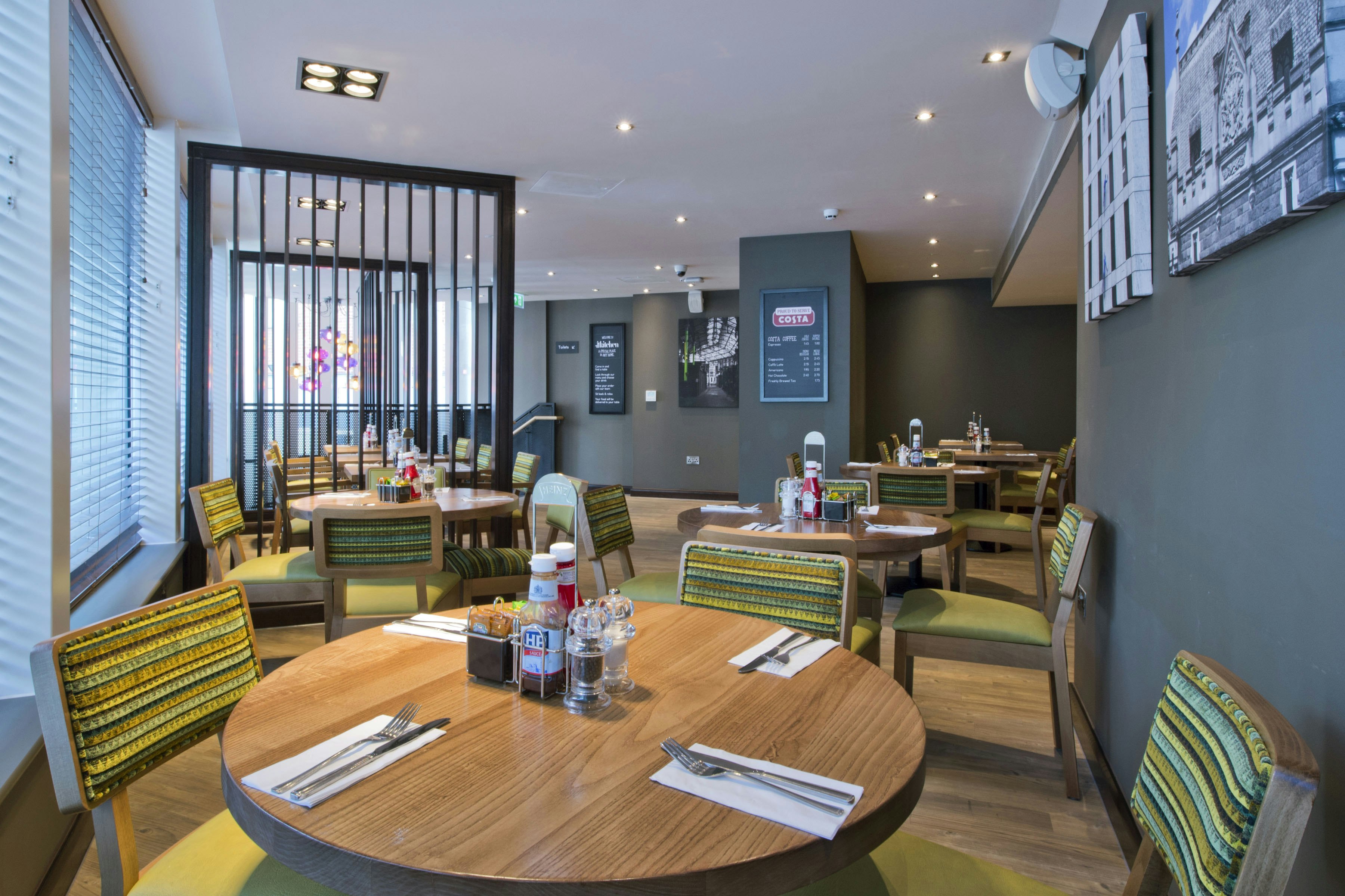 Premier Inn London Southwark (Borough High St) 28/35