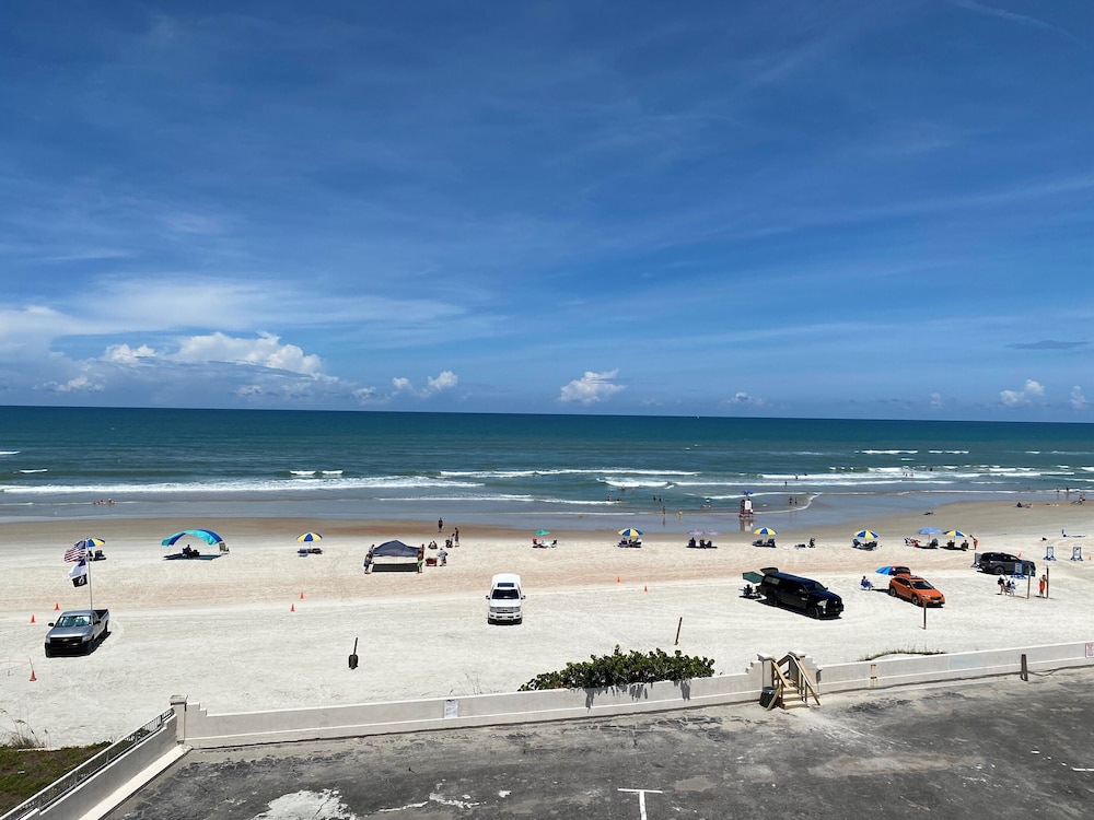 Silver Beach Club 41/50