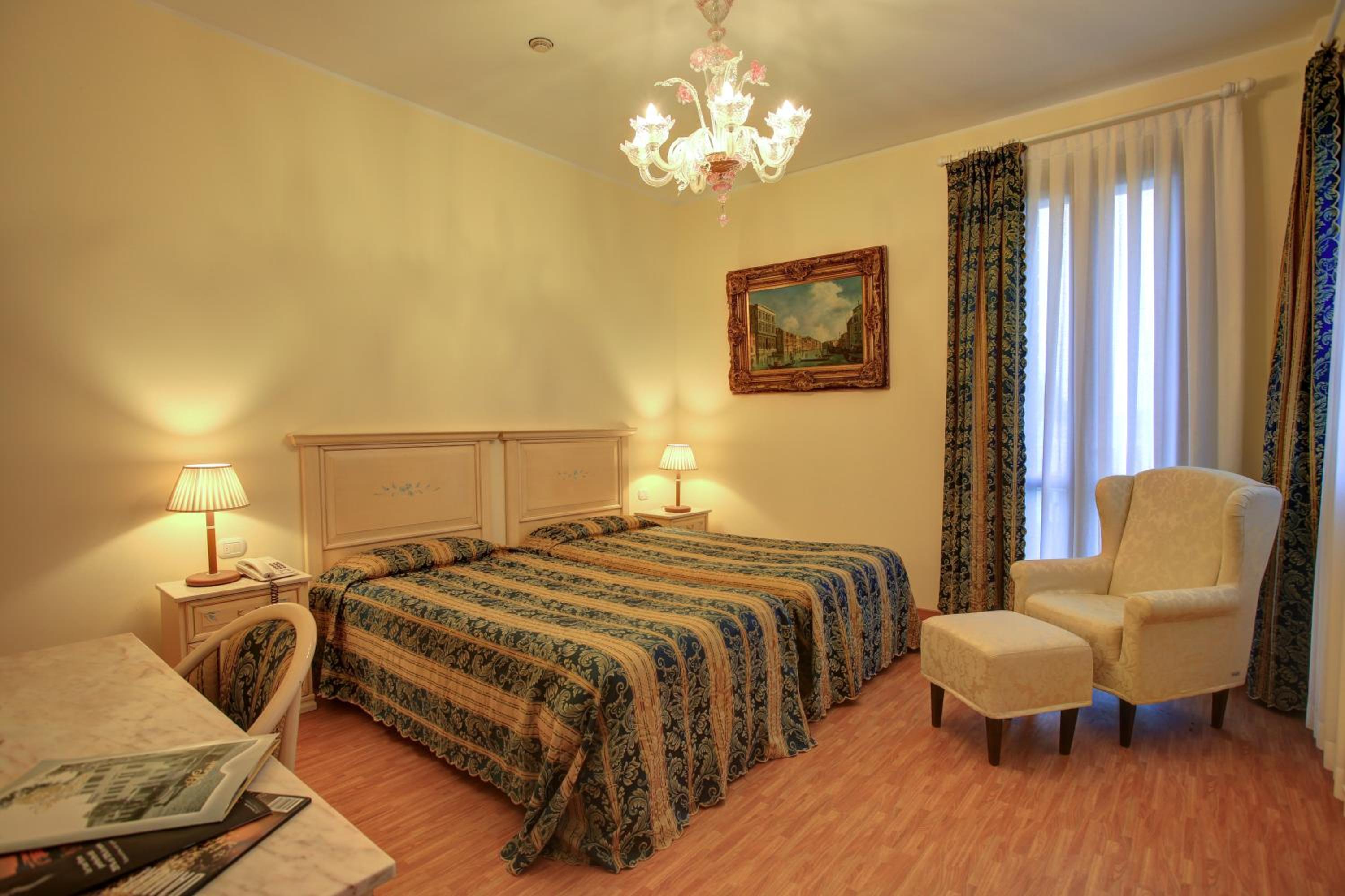 غرفة ديلوكس بسرير كينج، Villa Braida 2/7