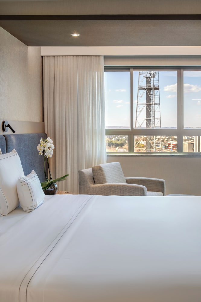 The Level, Premium, King Bed