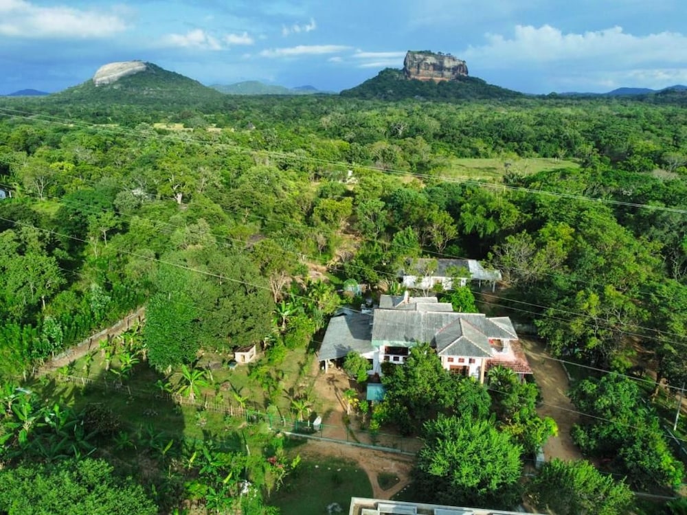 Sinhagiri Villa 29/37
