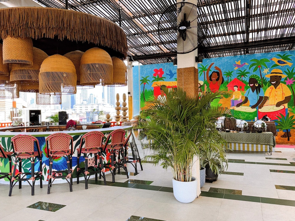 The Fig Lobby 125/136