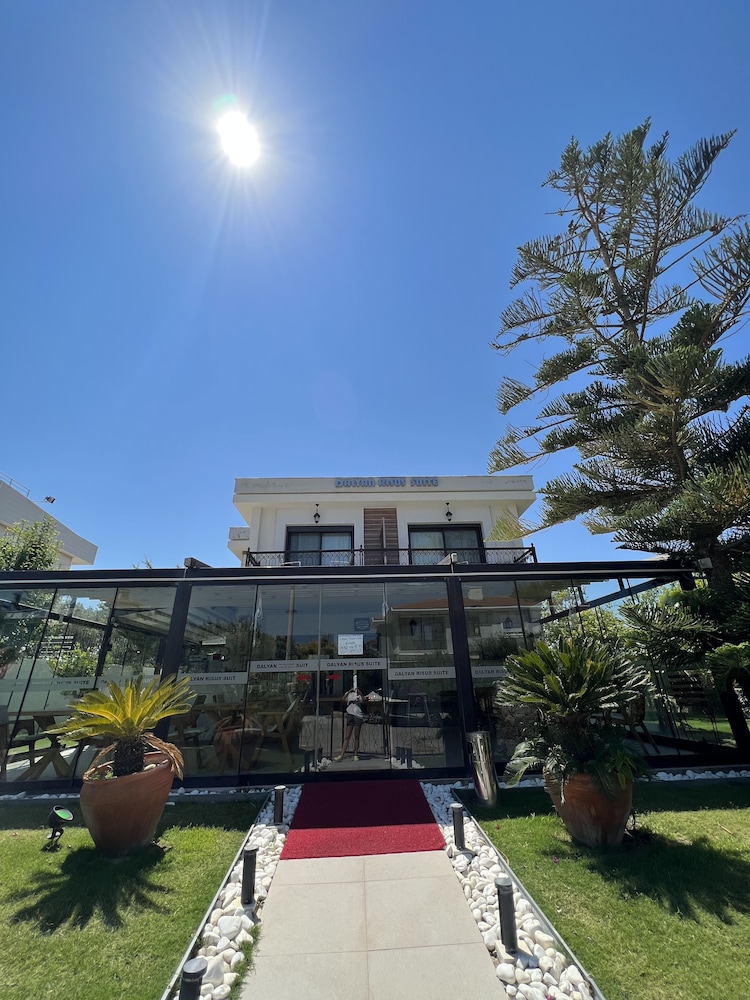 Dalyan Risus Suite 3/25