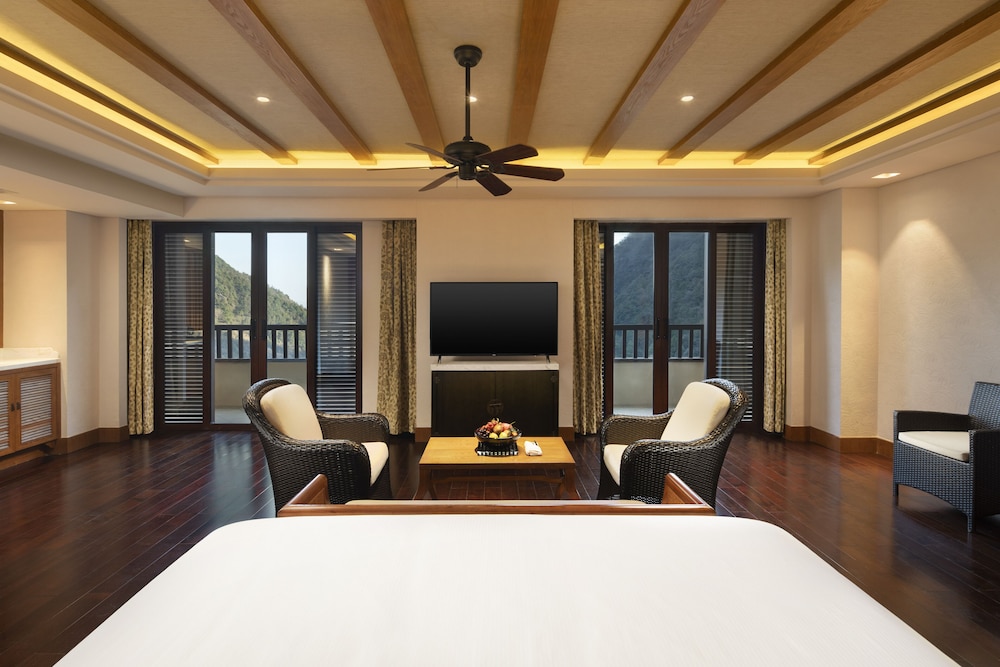Hilton Sanqingshan Resort 28/60