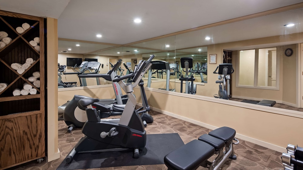 Best Western Inn & Suites Rutland-Killington 26/48
