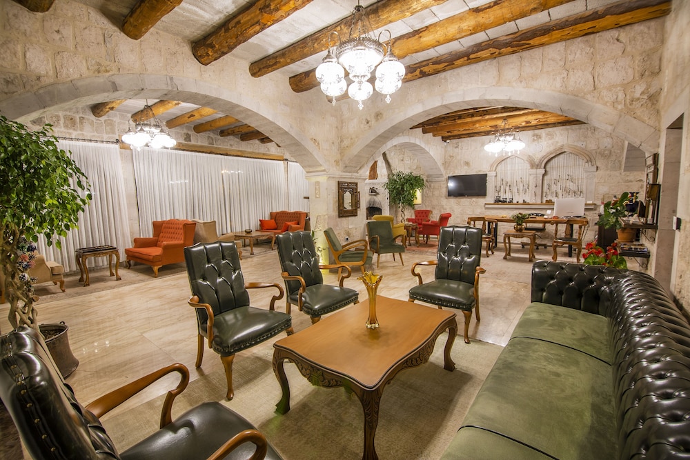 Hera Cave Suites 22/50