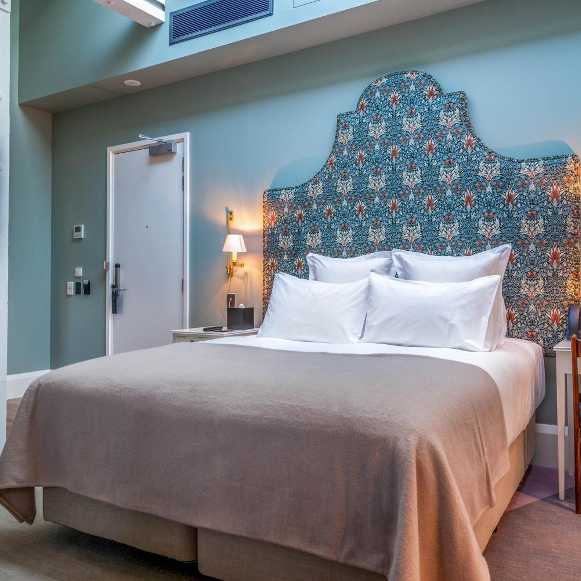 Prestige Skylight Room