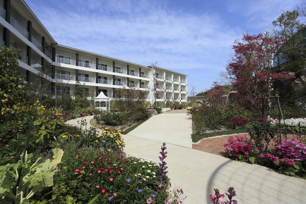 HOTEL WELLSEASON HAMANAKO 9/46