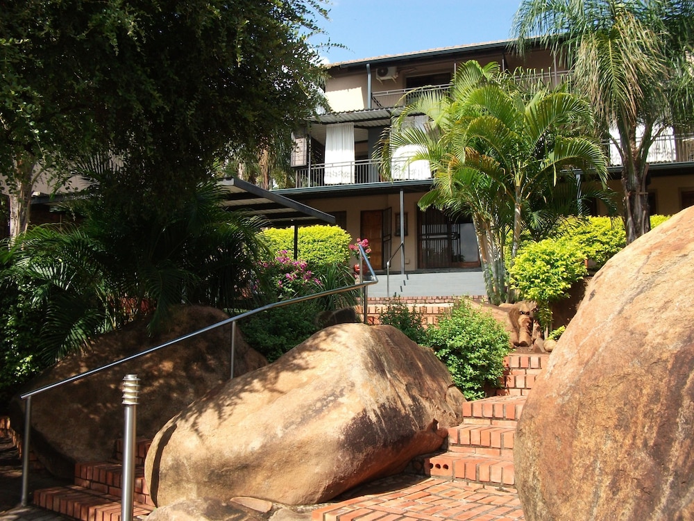 Meerkat Manor 40/50