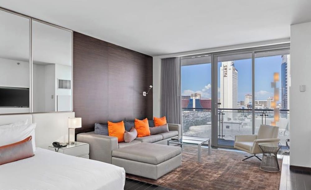 Palms Place 49/61