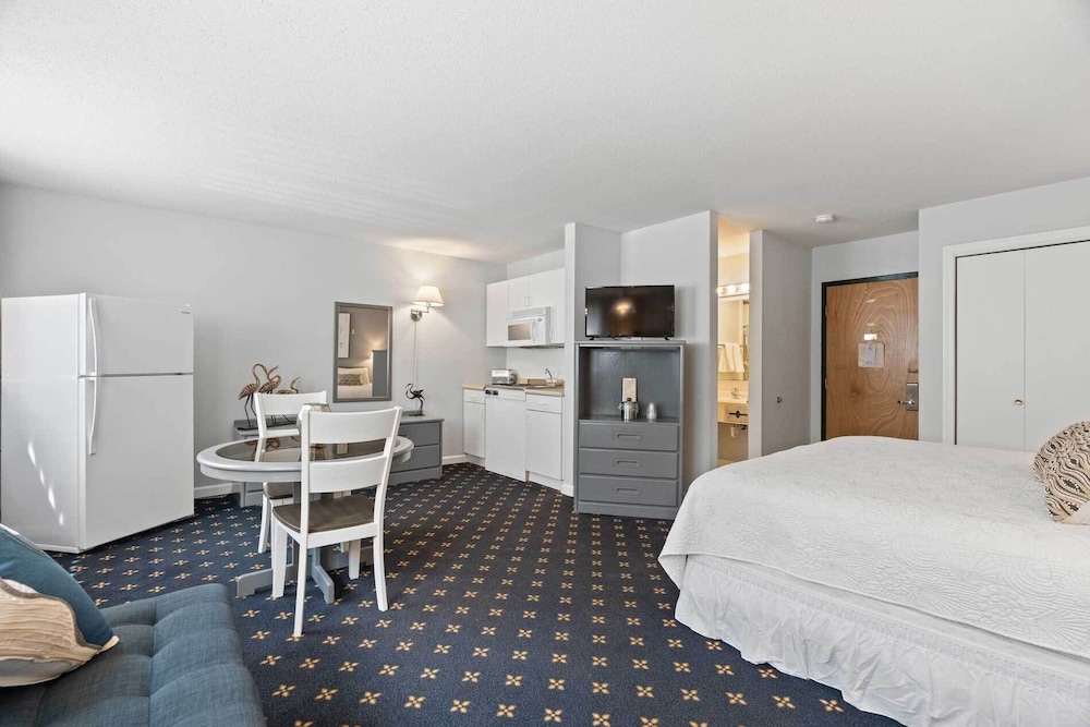 The Niantic Inn 19/50