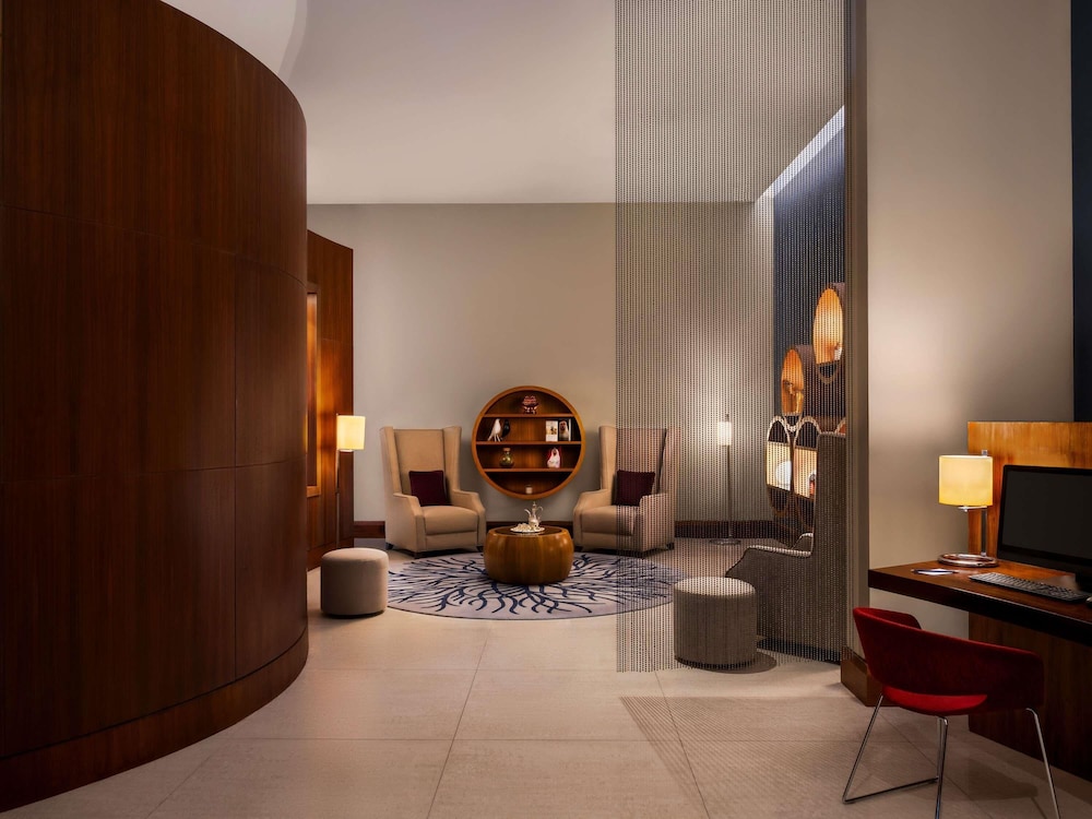 Novotel Suites Mall Avenue Dubai 21/49