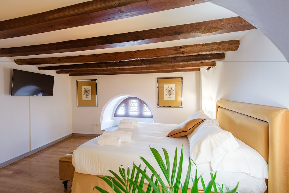 Relais Tosinghi 15/50