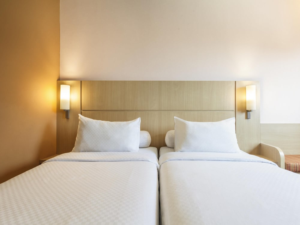 IBIS BALIKPAPAN 25/66