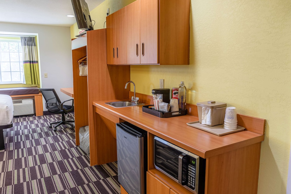Microtel Inn Suites Kingsland 47/55