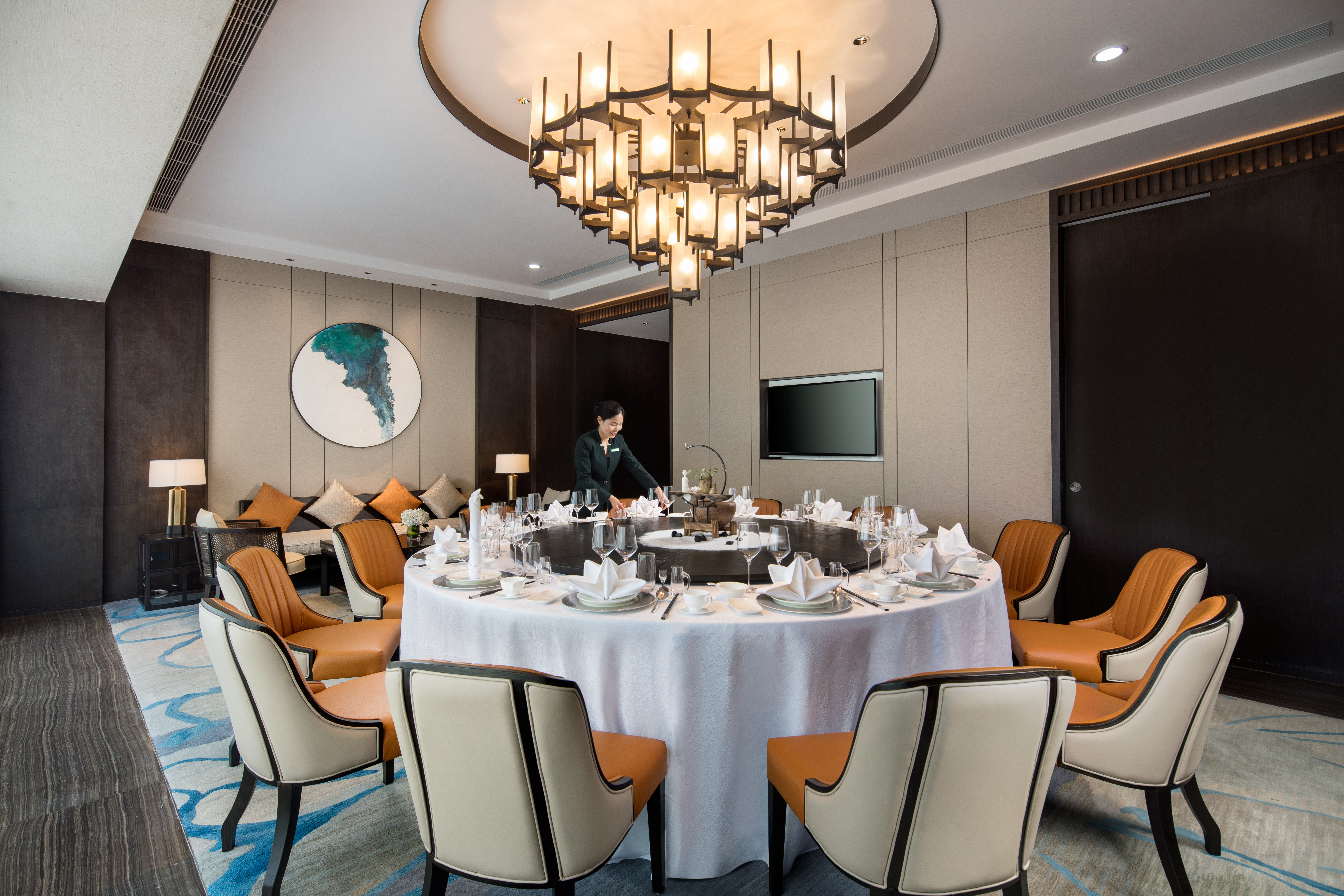 Holiday Inn Zhengzhou Riverside 10/16
