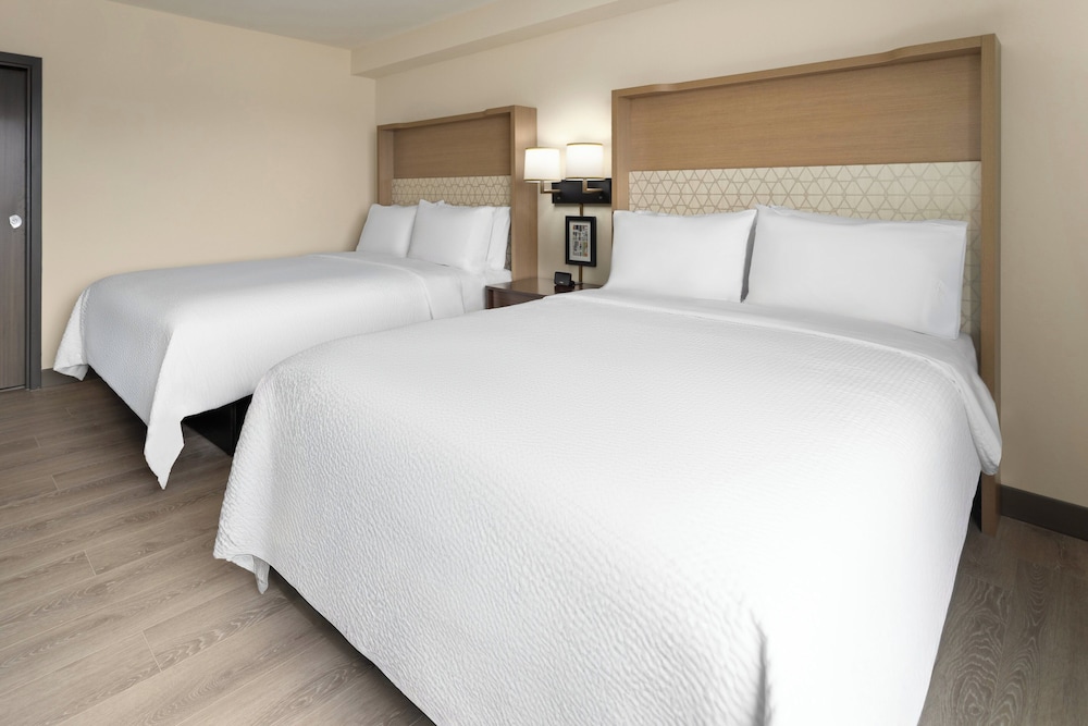 1 Bedroom, Suite, 2 Queen Beds, Accessible