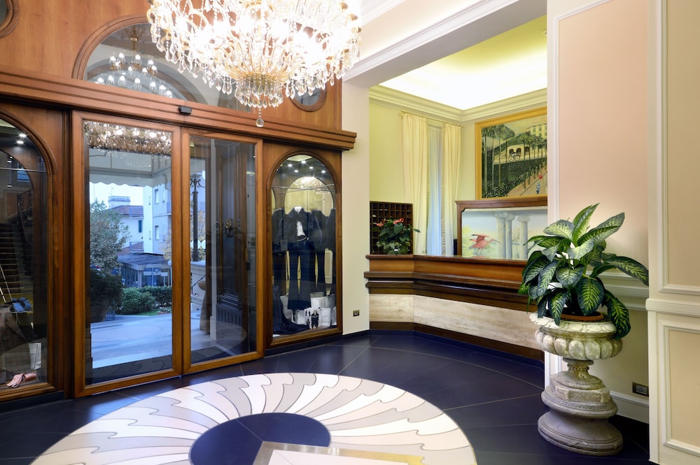 Grand Hotel Vittoria 3/71