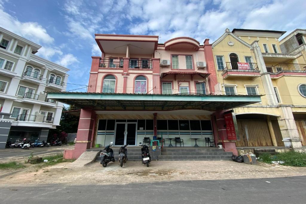 Hotel O near Nagoya Hill Mall formerly JRP Hotel in BATAM