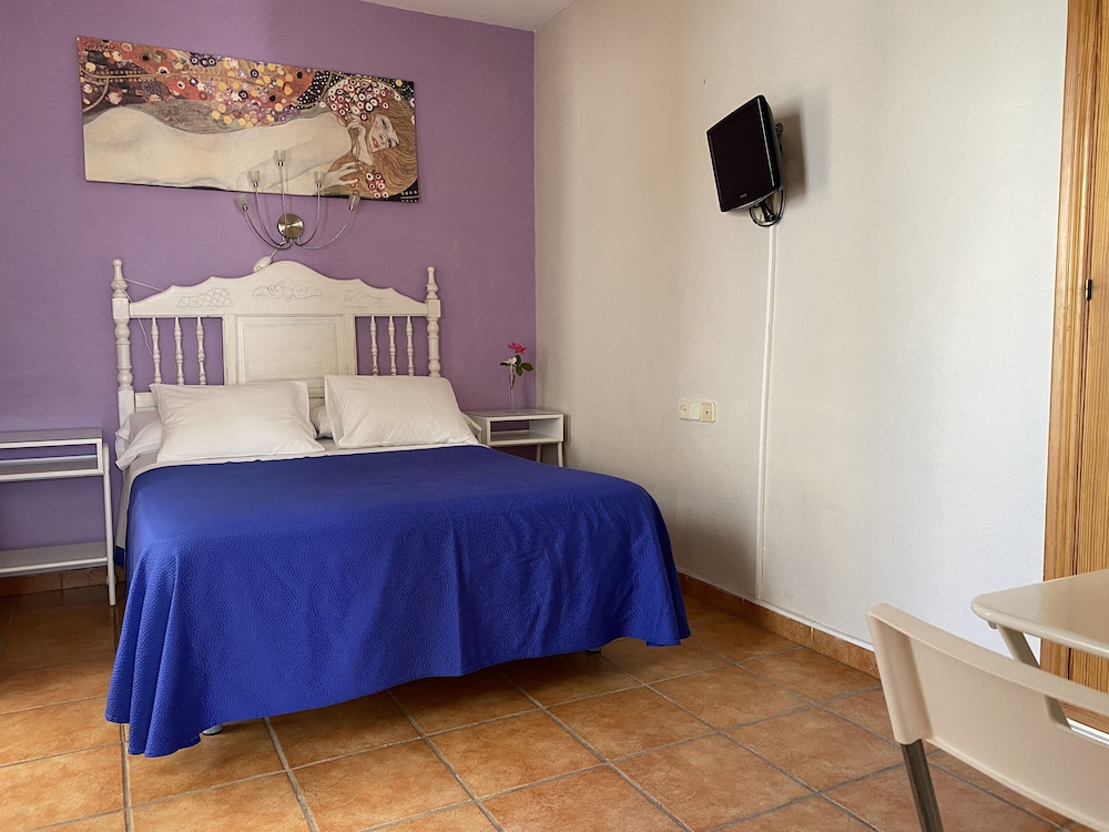 SUPERIOR, DOUBLE BED, HOT TUB