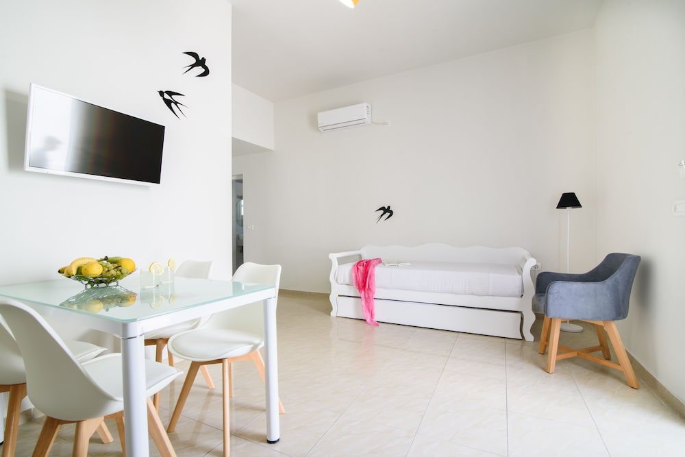 DE NAXIA SUITES 36/57