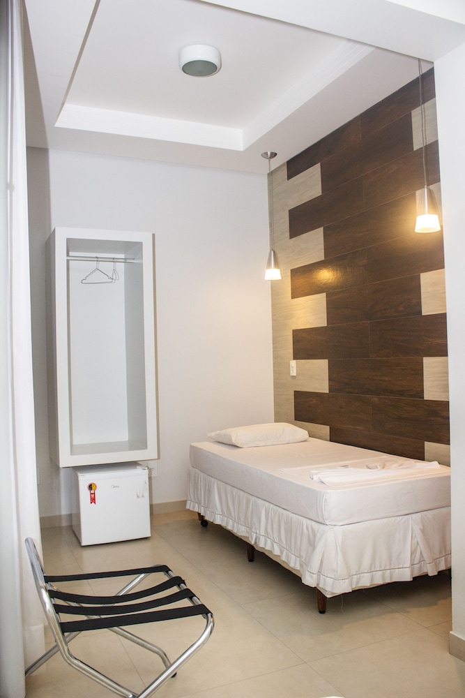Hotel Beira Rio - Teófilo Otoni 16/50