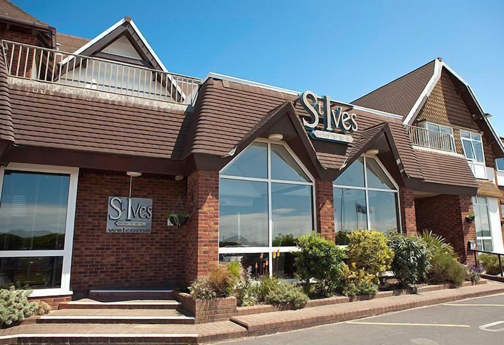 St. Ives Hotel 3/50