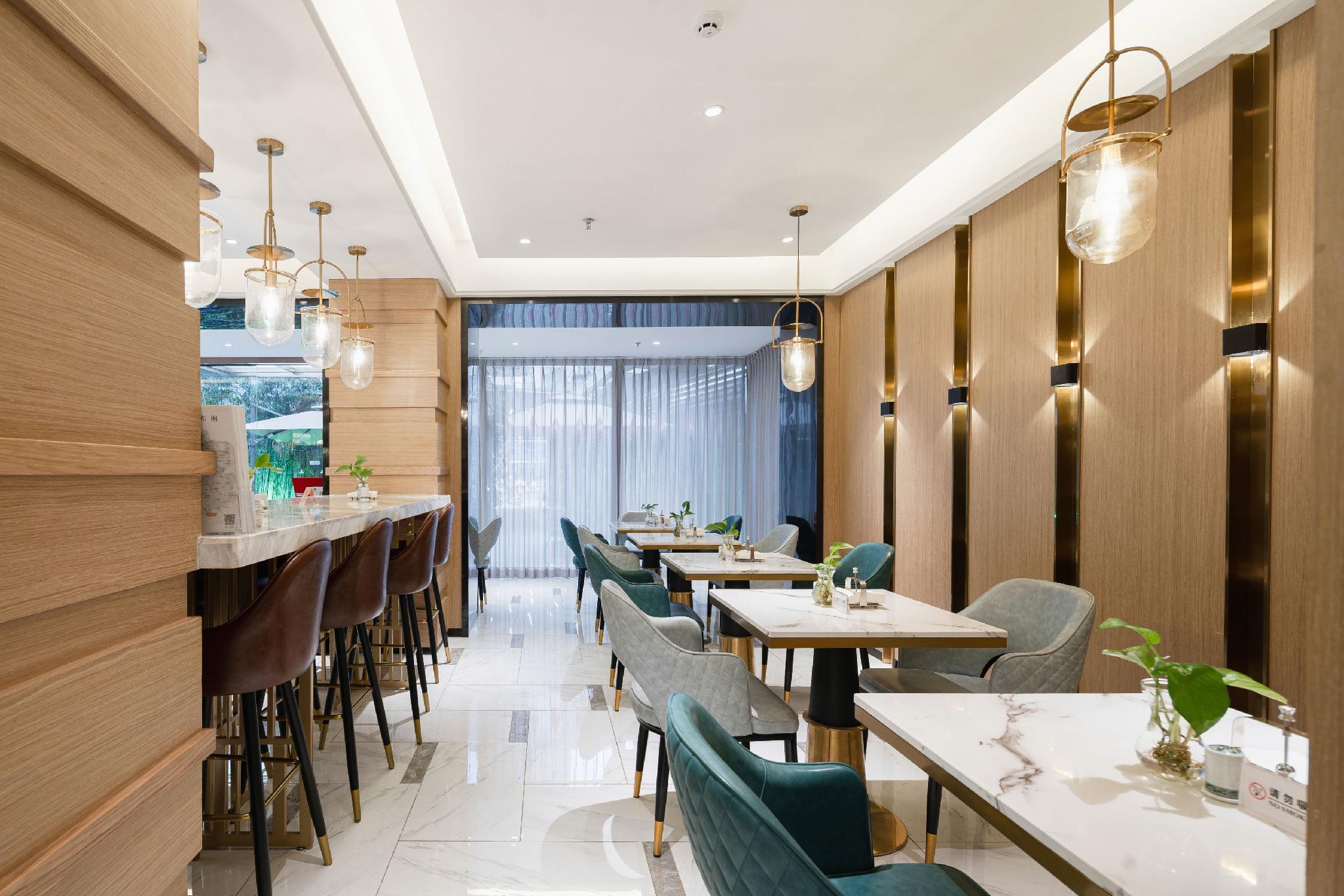 Magnotel guiyang fountain commercial center subway station hotel 31/37