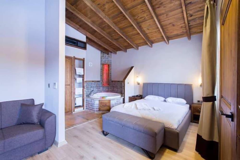 Iznik Askania Otel 12/50