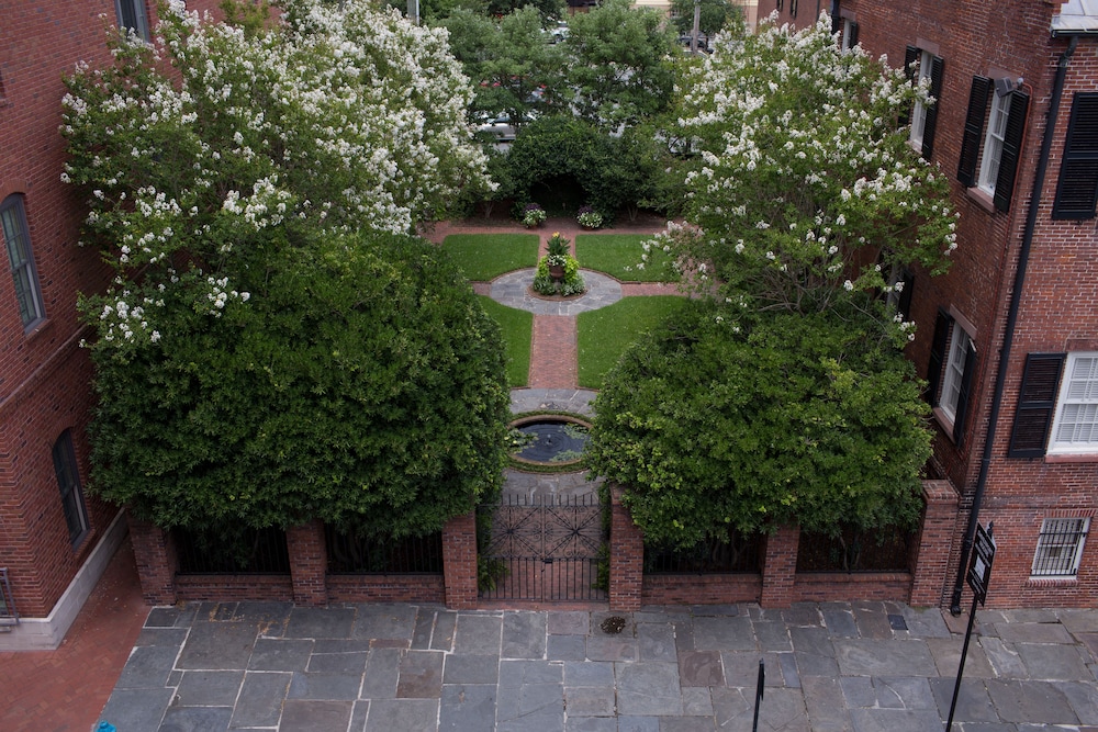 Kehoe House 44/50