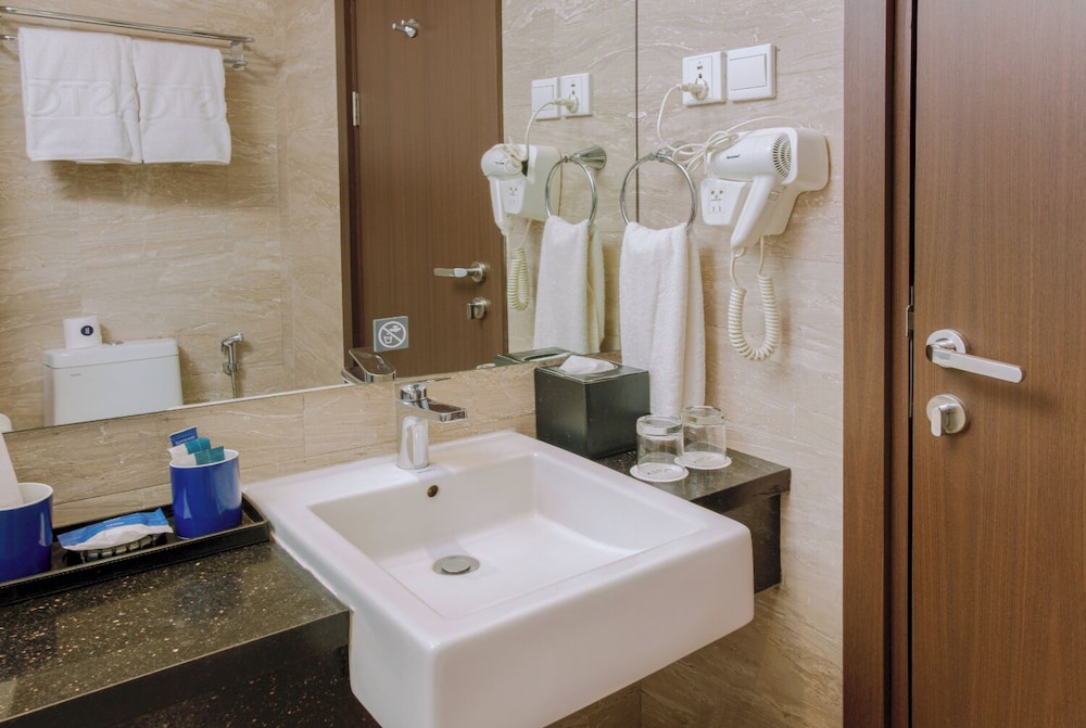 Aston Gorontalo Hotel & Convention Center 55/61