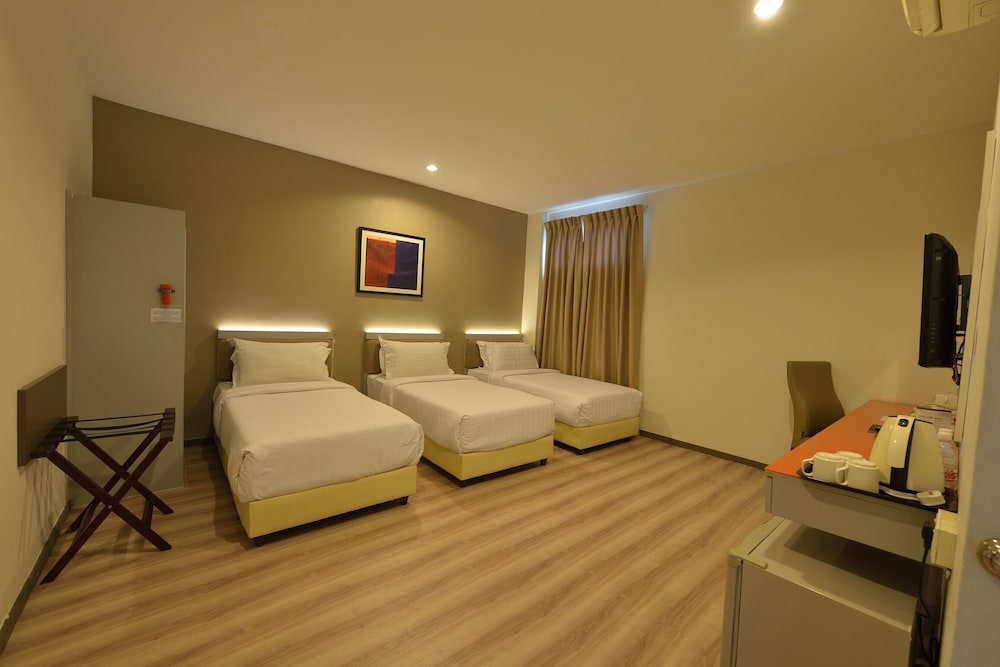 Abell Hotel Kuching 10/50