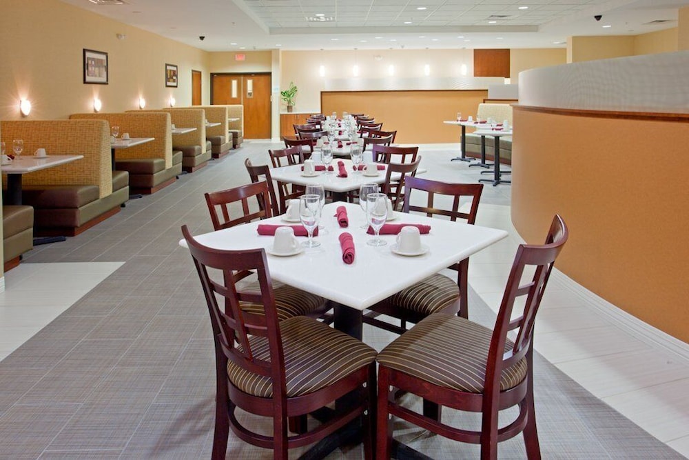 Holiday Inn Austin North - Round Rock 39/56